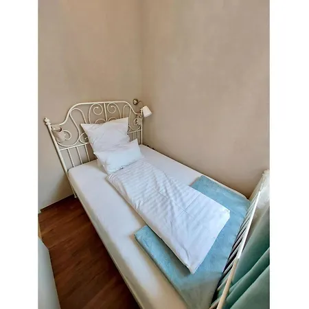 The Cozy No 2 * لينداو