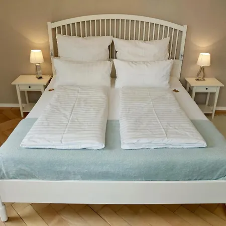 The Cozy No 2 *